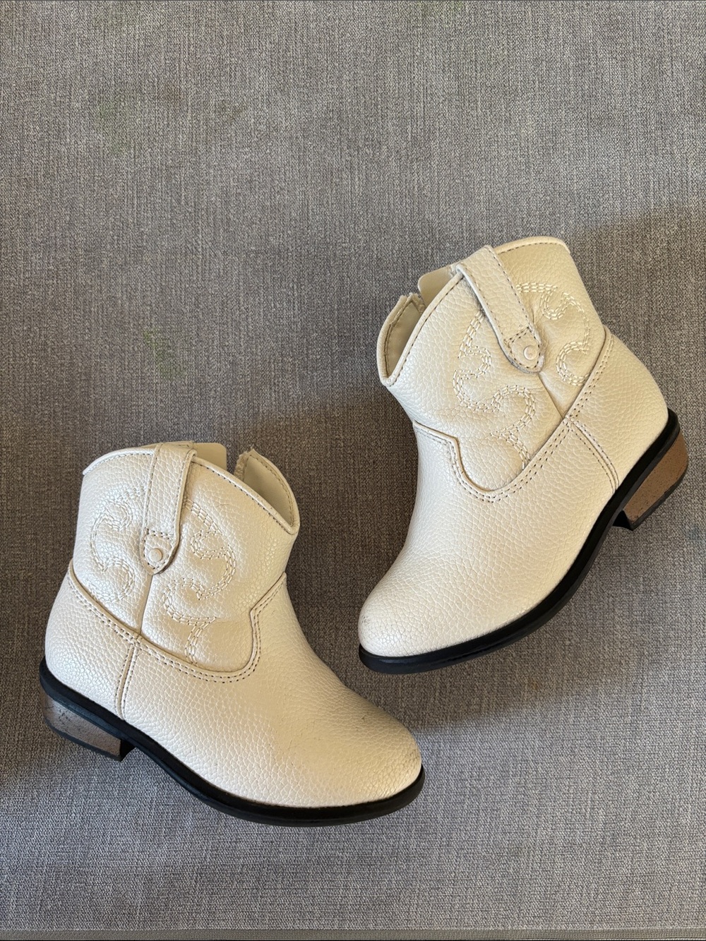 Cat & Jack white cowboy boots size 7 girls cowgirl